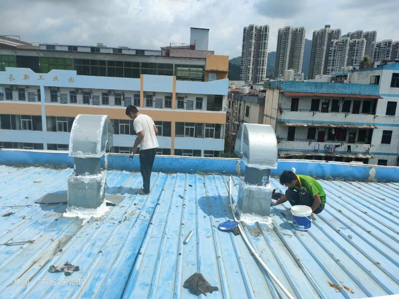 洪湖钢结构屋面涂料维修方法